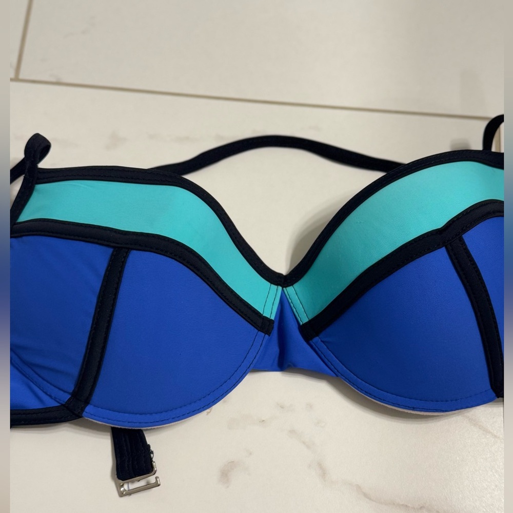 Bikini Top - Picture 2 of 4